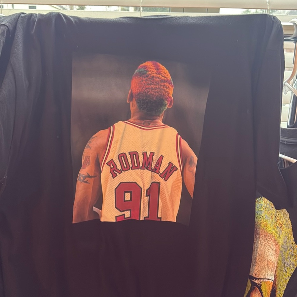 USED MITCHELL AND NESS RODMAN TEE SIZE XXL